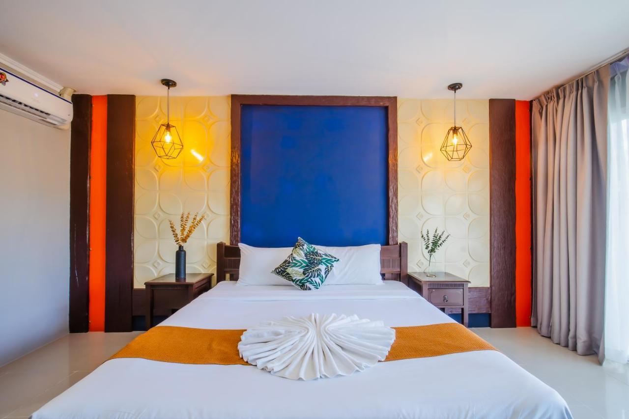Time Out Hotel Patong מראה חיצוני תמונה