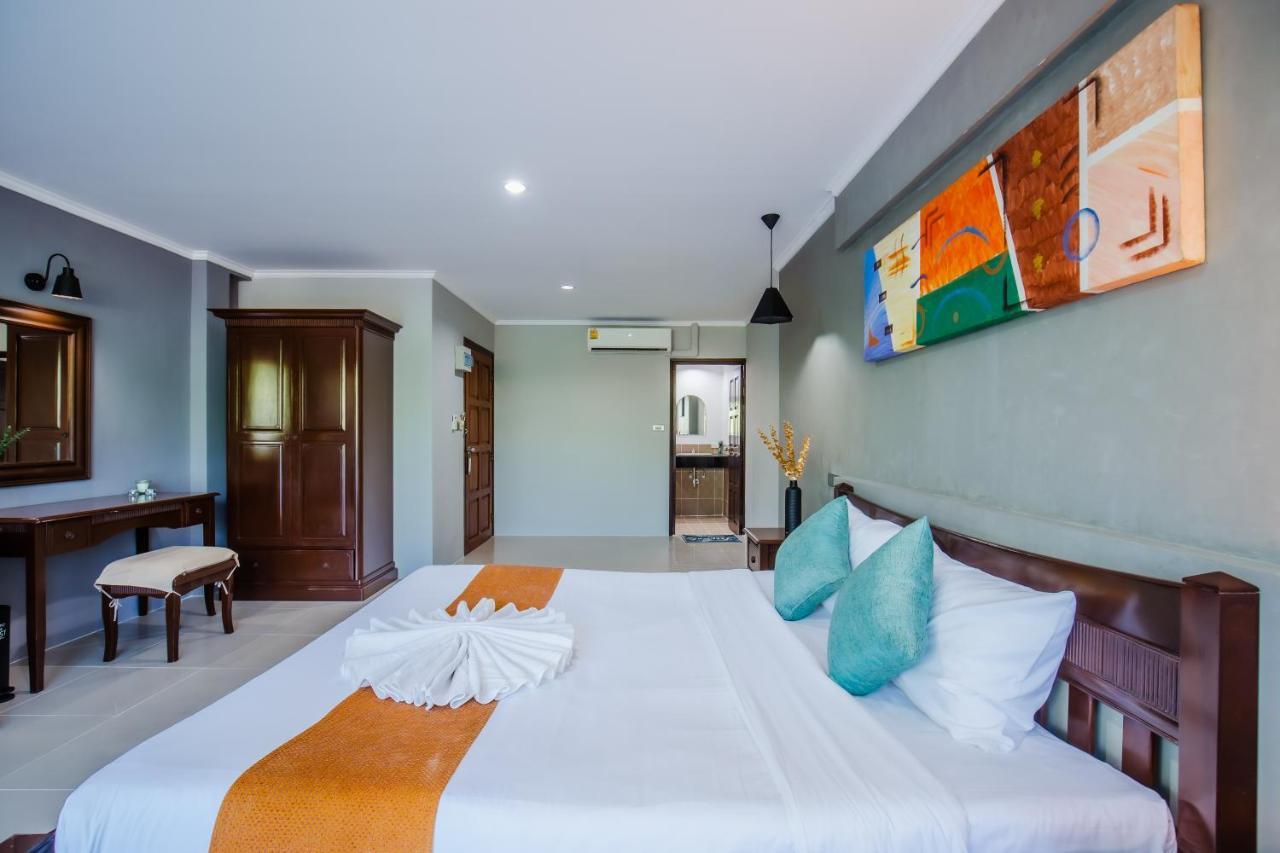 Time Out Hotel Patong מראה חיצוני תמונה